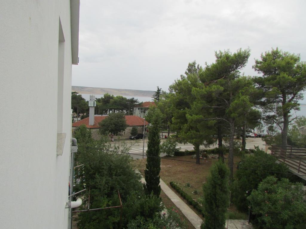Apartmani I Sobe Grga Starigrad Paklenica Room photo