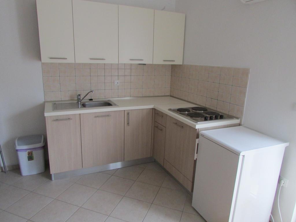 Apartmani I Sobe Grga Starigrad Paklenica Room photo